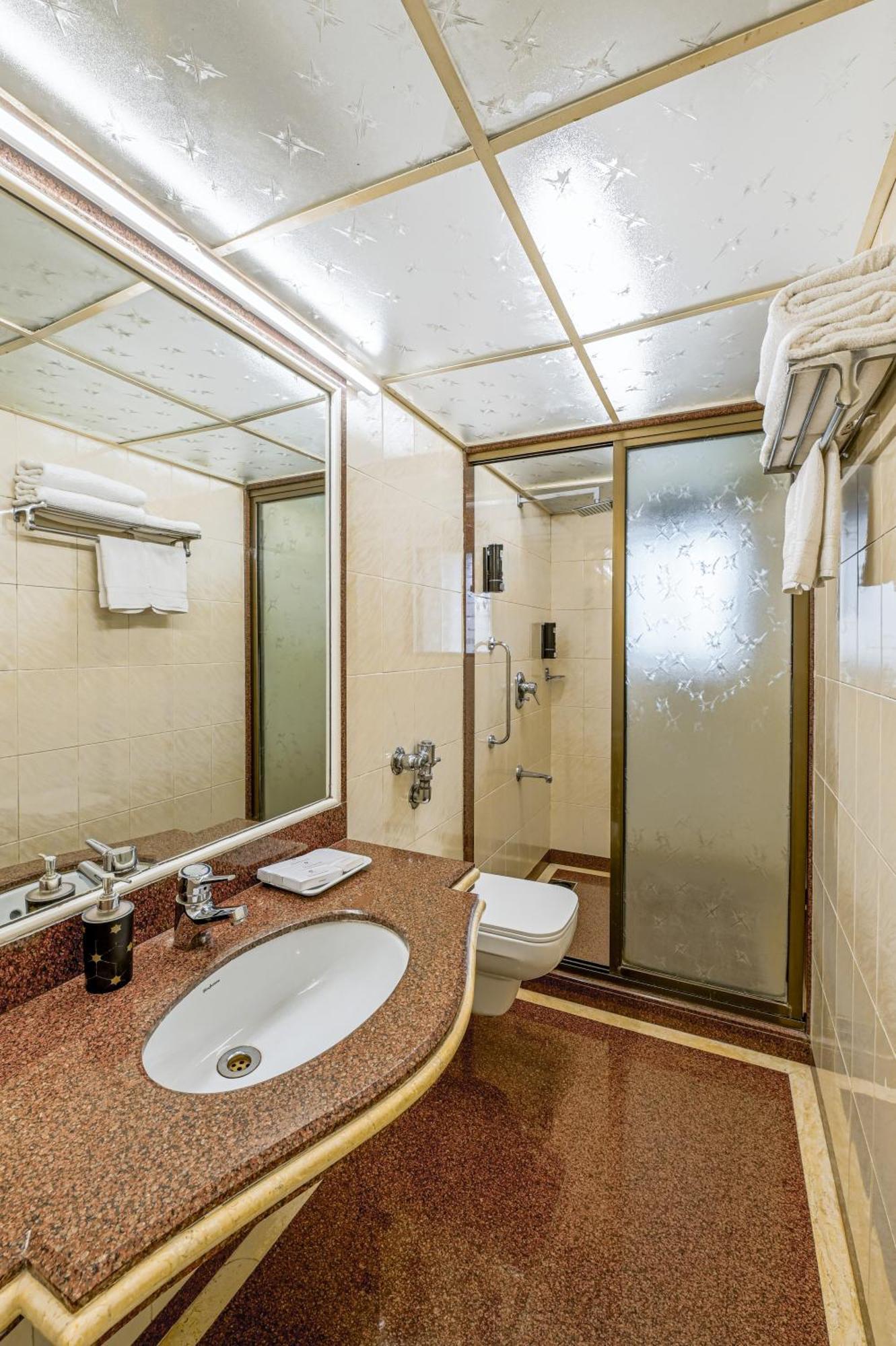 Hotel Regal Enclave Bombaj Zewnętrze zdjęcie