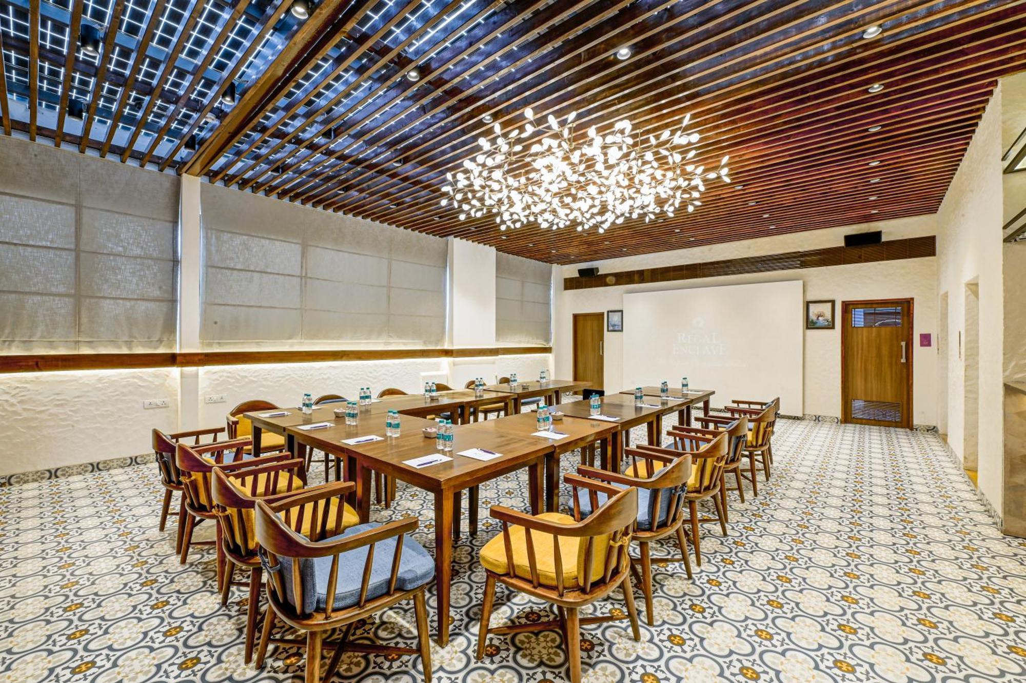 Hotel Regal Enclave Bombaj Zewnętrze zdjęcie